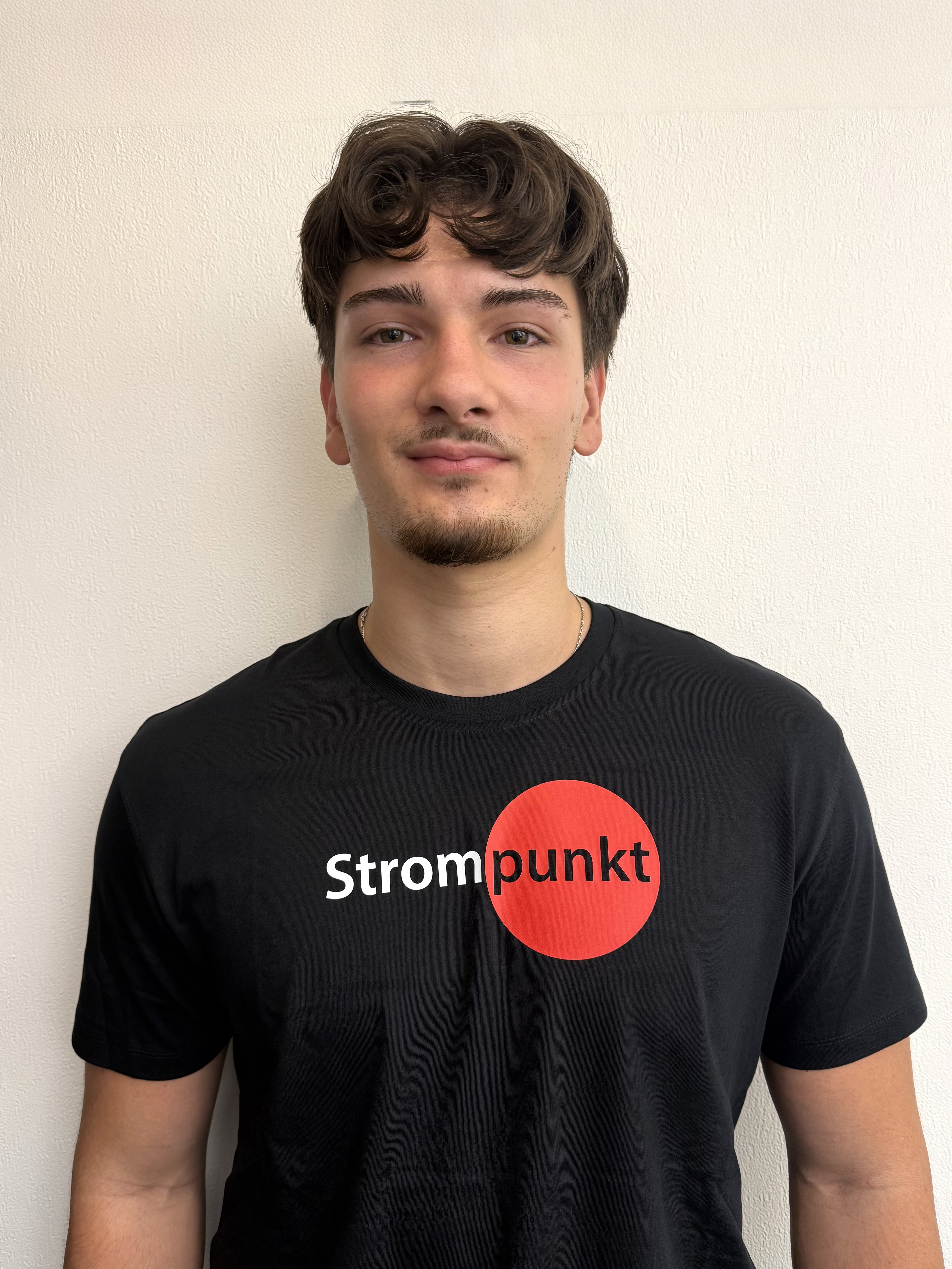 Gil Scheiwiller 2.2_bearbeitet.jpeg Gil Scheiwiller 2.2_bearbeitet